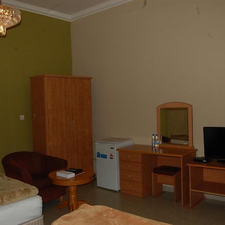 Al Amwaj Hotel Szardża Zewnętrze zdjęcie