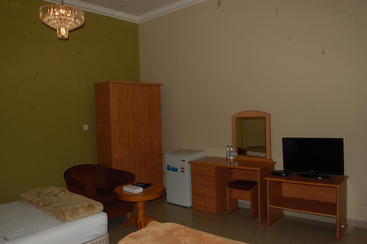 Al Amwaj Hotel Szardża Zewnętrze zdjęcie