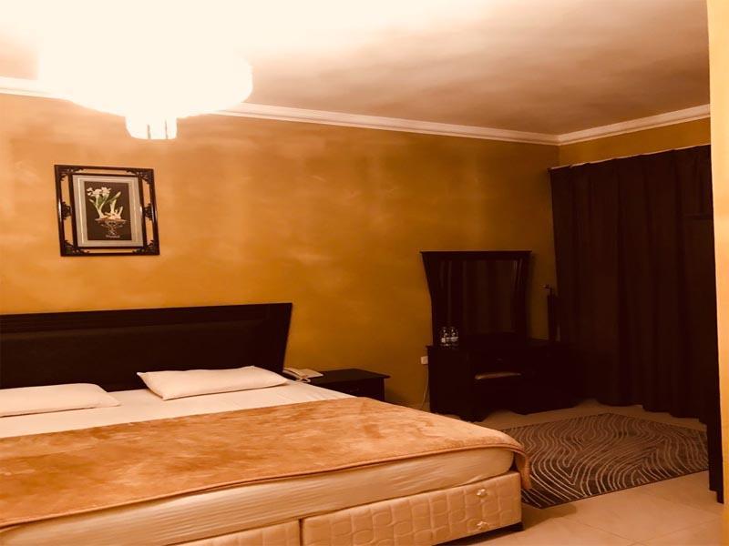 Al Amwaj Hotel Szardża Zewnętrze zdjęcie